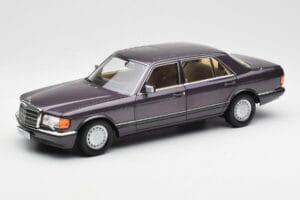 Mercedes 560 SEL W126 Vijolična Metallic Norev 1:18 183544 Kovina