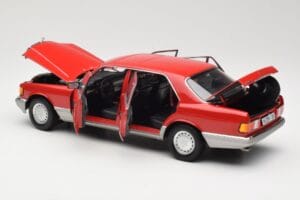 Mercedes 560 SEL W126 Rdeč Norev 1:18 183463 Kovina – slika 5 od 8