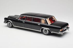 Mercedes 600 Pullman W100 Črn NZG 1:18 1071/50 Kovina – slika 7 od 8