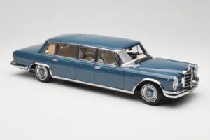 Mercedes 600 Pullman W100 Modra NZG 1:18 B66040707 Kovina – slika 6 od 8