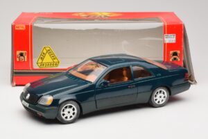 Mercedes 600 SEC C140 Zelena Majorette 1:18 4418 Kovina – slika 8 od 8