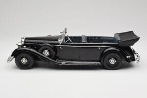 Mercedes 770 W150 Črn MCG 1:18 MCG18207 Kovina – slika 3 od 6
