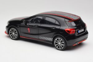 Mercedes A-Class W176 AMG Črn Norev 1:18 183596 Kovina – slika 7 od 8