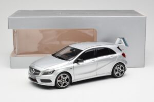 Mercedes A-Class W176 Polar Srebrn Norev 1:18 B66960139 Kovina – slika 8 od 8