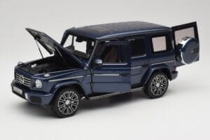 Mercedes AMG G 63 L W465 Temno Modra Norev 1:18 B66960663 Kovina – slika 2 od 8