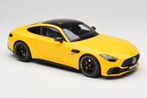 Mercedes AMG GT 43 C192 Turbo Sun Yellow NZG 1:18 B66960587 Kovina – slika 6 od 8