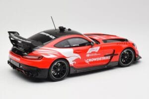 Mercedes AMG GT Black Series C190 Safety Car F1 2023 Minichamps 1:18 155032091 Kovina – slika 2 od 6