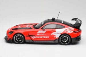 Mercedes AMG GT Black Series F1 Safety Car 2022 Minichamps 1:18 153032093 Kovina – slika 3 od 6