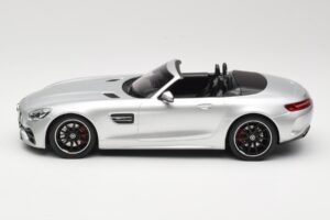 Mercedes AMG GT C Roadster R190 Srebrna Norev 1:18 183453 Kovina – slika 3 od 6