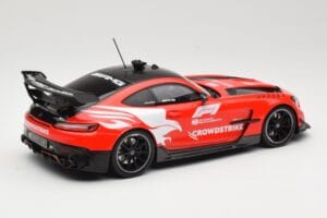Mercedes AMG GT C190 Black Series Safety Car F1 2022 Minichamps 1:18 155032090 Kovina – slika 2 od 6
