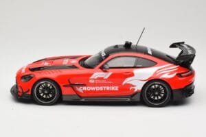 Mercedes AMG GT C190 Black Series Safety Car F1 2022 Minichamps 1:18 155032090 Kovina – slika 3 od 6