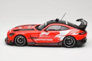 Mercedes AMG GT C190 Black Series Safety Car F1 2024 Minichamps 1:18 110032090 Kovina – slika 4 od 8