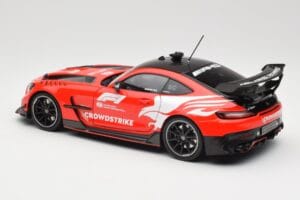 Mercedes AMG GT C190 Black Series Safety Car F1 2024 Minichamps 1:18 110032090 Kovina – slika 7 od 8