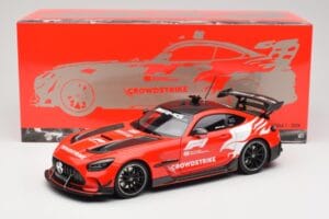 Mercedes AMG GT C190 Black Series Safety Car F1 2024 Minichamps 1:18 110032090 Kovina – slika 8 od 8