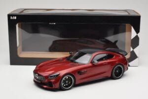 Mercedes AMG GT R C190 Jupiter Red Metallic Minichamps 1:18 155036027 Kovina – slika 6 od 6