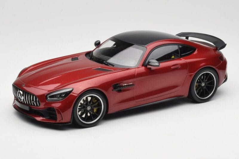 Mercedes AMG GT R C190 Jupiter Red Metallic Minichamps 1:18 155036027 Kovina