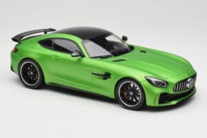 Mercedes AMG GT R C190 Mat Zelen Minichamps 1:18 155036020 Kovina – slika 4 od 6