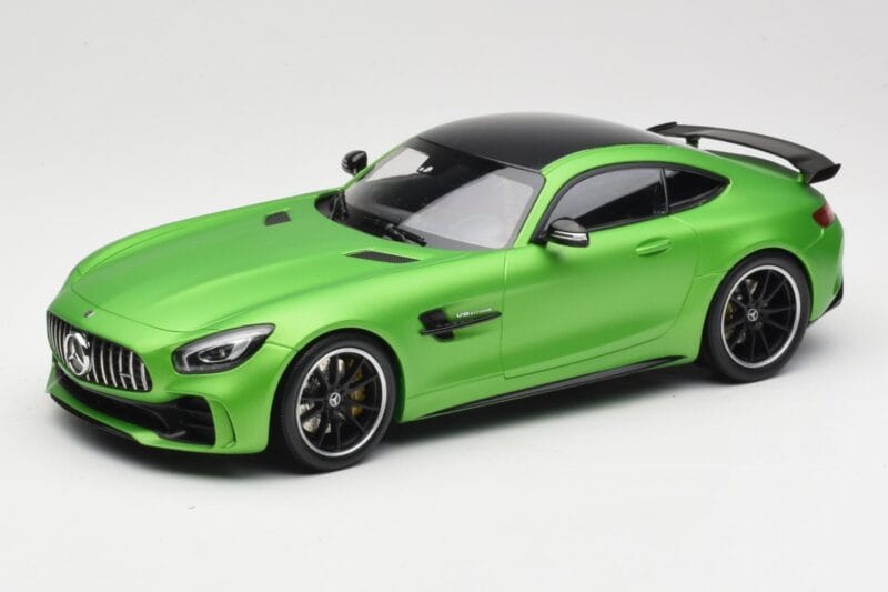 Mercedes AMG GT R C190 Mat Zelen Minichamps 1:18 155036020 Kovina