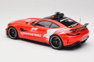 Mercedes AMG GT R C190 Safety Car F1 2021 Minichamps 1:18 155036095 Kovina – slika 5 od 6
