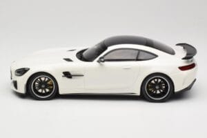 Mercedes AMG GT R C190 Bel Metalik Minichamps 1:18 155036028 Kovina – slika 3 od 6