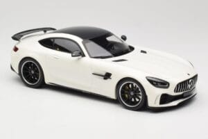 Mercedes AMG GT R C190 Bel Metalik Minichamps 1:18 155036028 Kovina – slika 4 od 6