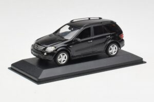 Mercedes AMG ML 63 W164 Črn Minichamps 1:43 400037670 Kovina – slika 2 od 4