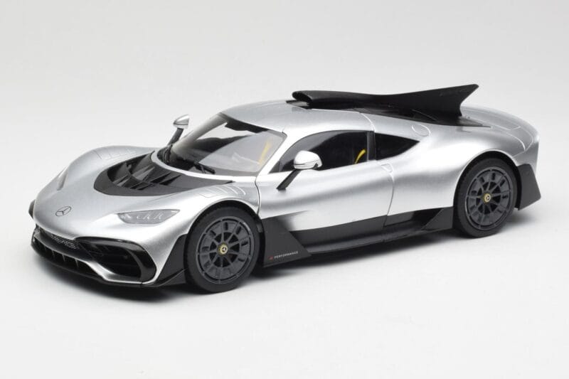 Mercedes AMG One Hightech Srebrna NZG 1:18 B66961043 Kovina