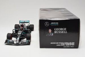 Mercedes AMG Petronas W11 #63 G. Russell Sakhir GP 2020 Minichamps 1:18 110201663 Kovina – slika 6 od 6