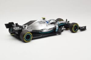 Mercedes AMG Petronas Motorsport W10 #77 V. Bottas 2nd Place Chinese GP 2019 Minichamps 1:18 110190377 Kovina – slika 2 od 6