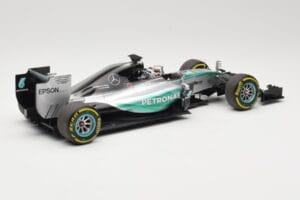 Mercedes AMG Petronas W06 Hybrid #44 L. Hamilton F1 World Champion 2015 Minichamps 1:18 186150044 Kovina – slika 2 od 6