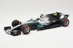 Mercedes AMG Petronas W08 V. Rossi Ride Swap Valencia December 2019 Minichamps 1:18 110191746 Kovina