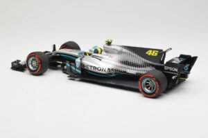 Mercedes AMG Petronas W08 V. Rossi Ride Swap Valencia December 2019 Minichamps 1:18 110191746 Kovina – slika 5 od 6