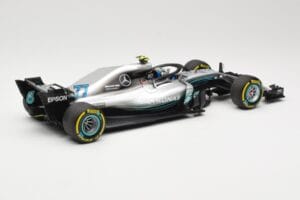 Mercedes AMG Petronas W09 #77 V. Bottas F1 2018 Minichamps 1:18 110180077 Kovina – slika 2 od 6