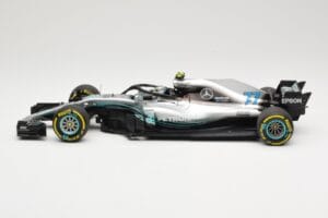 Mercedes AMG Petronas W09 #77 V. Bottas F1 2018 Minichamps 1:18 110180077 Kovina – slika 3 od 6