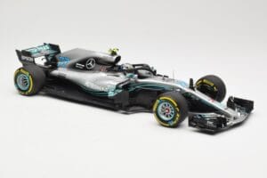 Mercedes AMG Petronas W09 #77 V. Bottas F1 2018 Minichamps 1:18 110180077 Kovina – slika 4 od 6