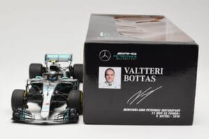 Mercedes AMG Petronas W09 #77 V. Bottas F1 2018 Minichamps 1:18 110180077 Kovina – slika 6 od 6