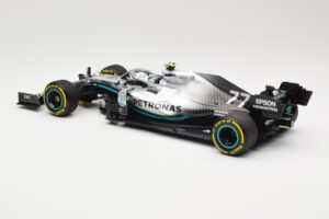 Mercedes AMG Petronas W10 #77 V. Bottas Winner USA GP 2019 Minichamps 1:18 110191877 Kovina – slika 5 od 6