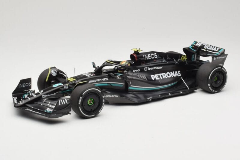 Mercedes AMG Petronas W14 E Performance #44 L. Hamilton Bahrain GP 2023 Minichamps 1:18 110230144 Kovina