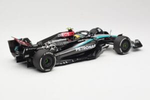 Mercedes AMG Petronas W15 E Performance #44 L. Hamilton 2024 Minichamps 1:18 110240144 Kovina – slika 2 od 6