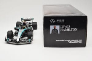 Mercedes AMG Petronas W15 E Performance #44 L. Hamilton 2024 Minichamps 1:18 110240144 Kovina – slika 6 od 6