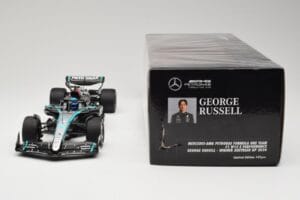 Mercedes AMG Petronas W15 E Performance #63 G. Russell Winner Austrian GP 2024 Minichamps 1:18 110241163 Kovina – slika 6 od 6