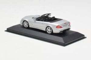 Mercedes AMG SL63 R230 Srebrna Wheels Type 2 Minichamps 1:43 SL63001 Kovina – slika 3 od 4