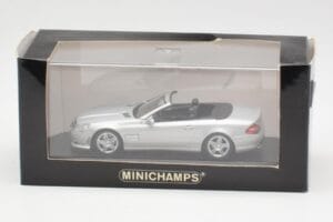 Mercedes AMG SL63 R230 Srebrna Wheels Type 2 Minichamps 1:43 SL63001 Kovina – slika 4 od 4