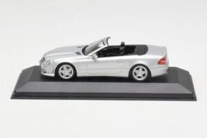 Mercedes AMG SL63 R230 Srebrna Wheels Type 2 Minichamps 1:43 SL63001 Kovina