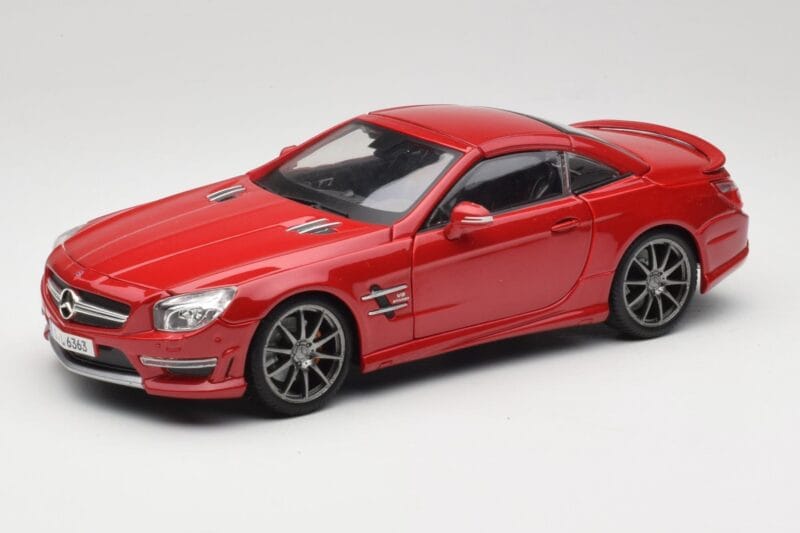 Mercedes AMG SL 63 R231 Rdeča Maisto 1:18 36199 Kovina