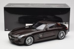 Mercedes AMG SLS C197 Brown Metallic Minichamps 1:18 100039028 Kovina – slika 8 od 8