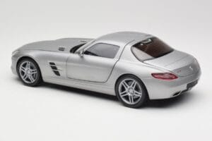 Mercedes AMG SLS C197 Grey Metallic Minichamps 1:18 100039025 Kovina – slika 7 od 8