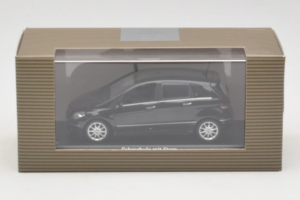 Mercedes B-Class W245 Avtošola Črna Minichamps 1:43 MB005 Kovina – slika 4 od 4