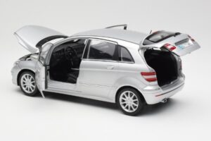 Mercedes B-Class W245 Srebrna Kyosho 1:18 B66962326 Kovina – slika 5 od 8