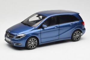 Mercedes B-Class W246 Lotus Modra Metalik Norev 1:18 B66961410 Kovina